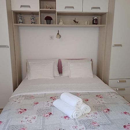 Private Room In The Center Of Split Bagian luar foto