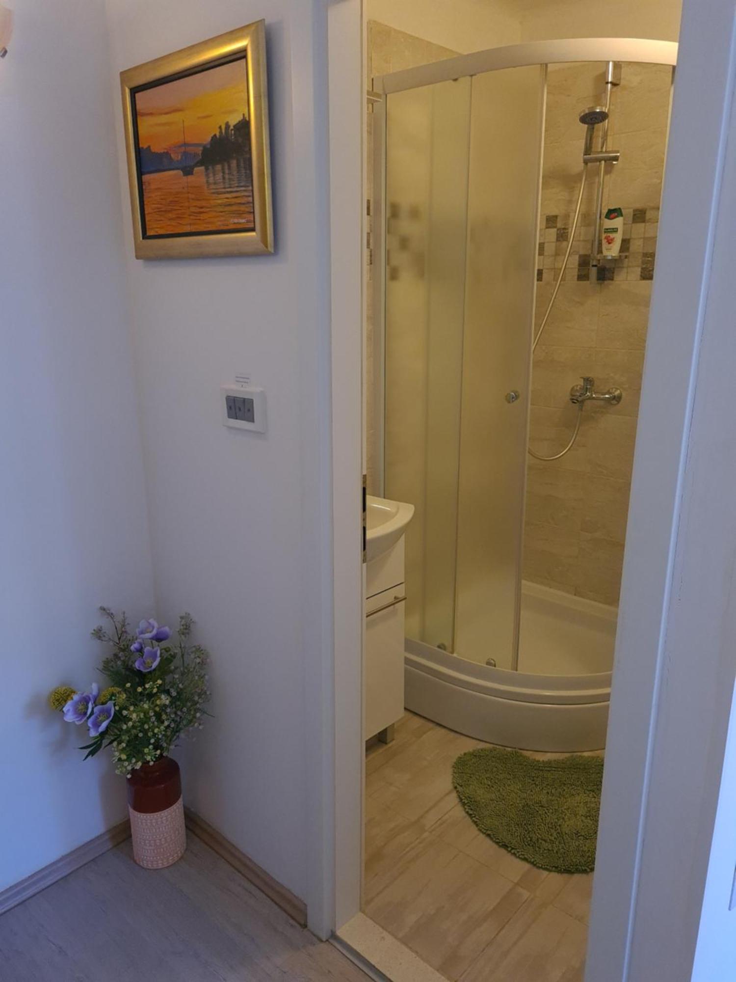 Private Room In The Center Of Split Bagian luar foto